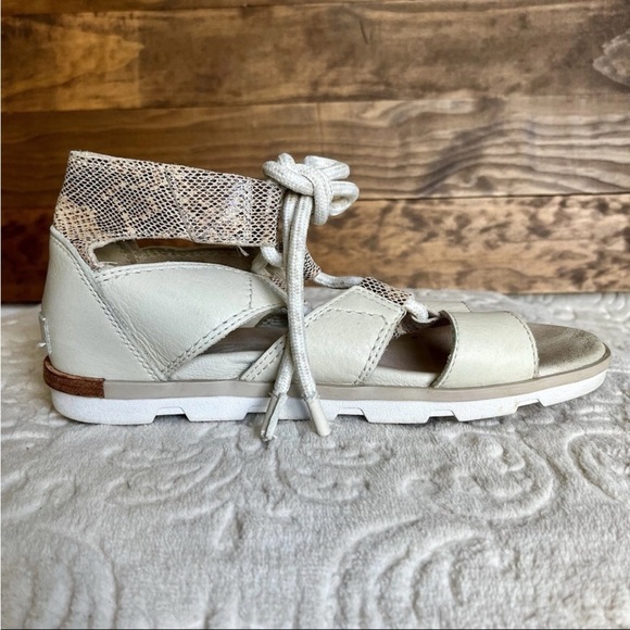 Sorel Torpeda Bungee Ankle Tie Leather Gladiator Sandals Sz 8.5 Off White READ - Picture 7 of 14